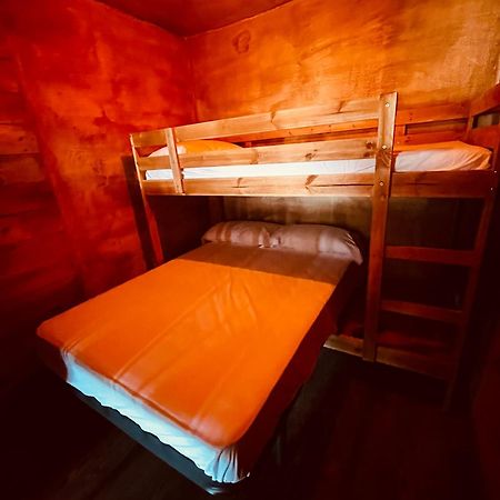 דירות San Martín de Valdeiglesias Old West House Pantano De San Juan מראה חיצוני תמונה