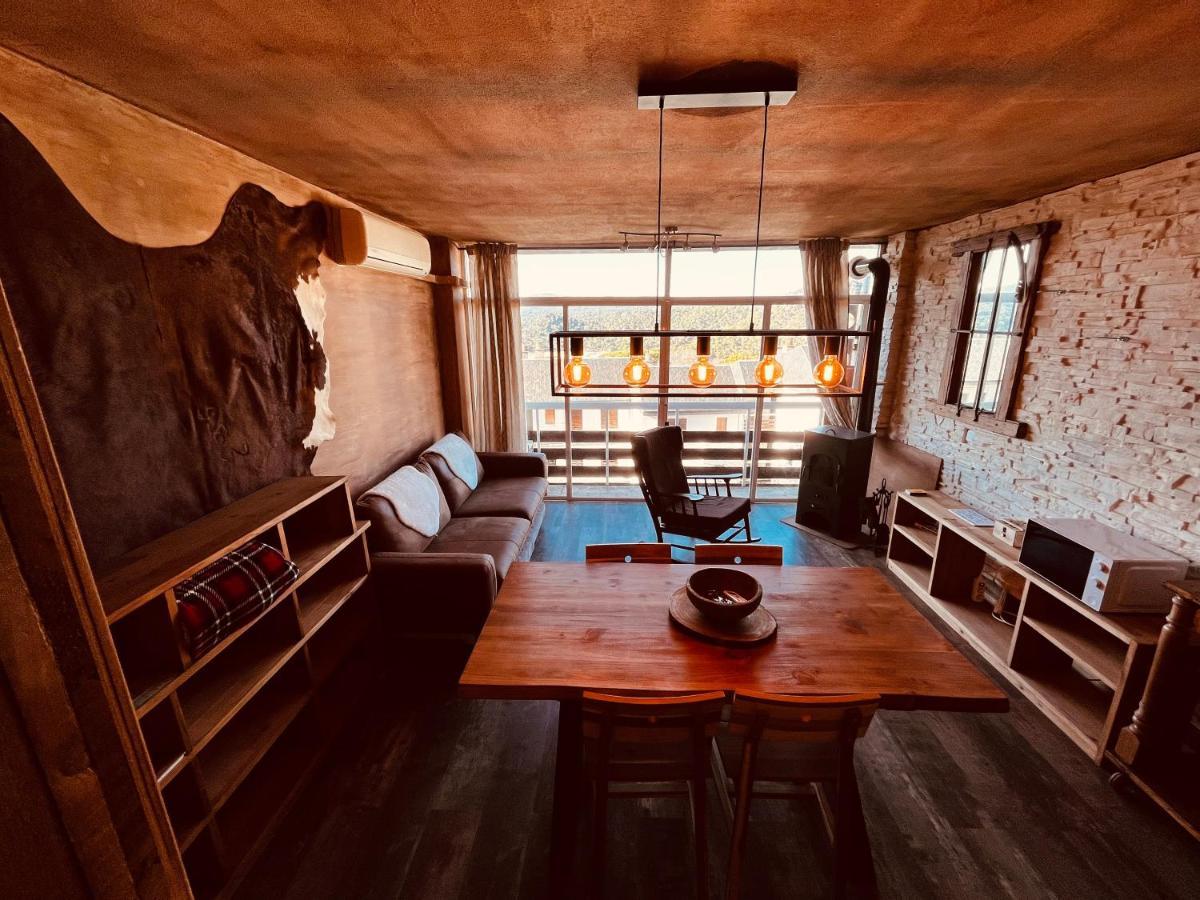 דירות San Martín de Valdeiglesias Old West House Pantano De San Juan מראה חיצוני תמונה