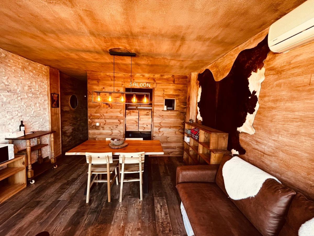 דירות San Martín de Valdeiglesias Old West House Pantano De San Juan מראה חיצוני תמונה