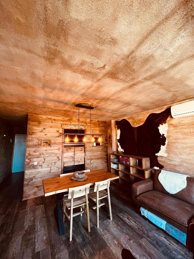 דירות San Martín de Valdeiglesias Old West House Pantano De San Juan מראה חיצוני תמונה