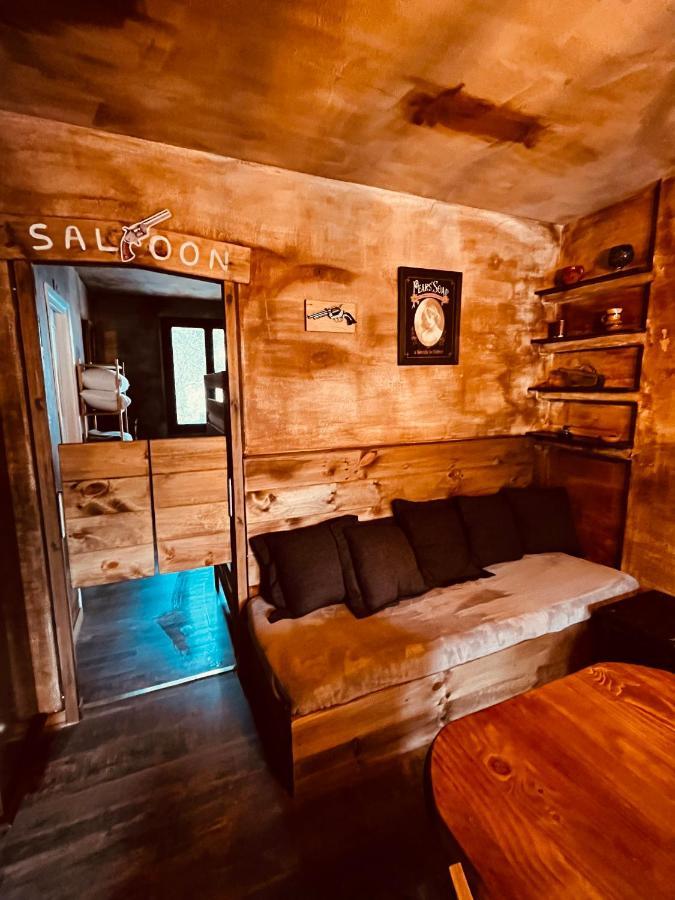 דירות San Martín de Valdeiglesias Old West House Pantano De San Juan מראה חיצוני תמונה